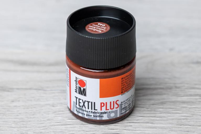 Marabu Textil Plus 50 ml  (keskiruskea) - Nimikenumero 2511