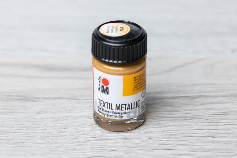 Marabu Textil Metallic 15 ml  (metallinhohtoinen-kulta) - Nimikenumero 2512