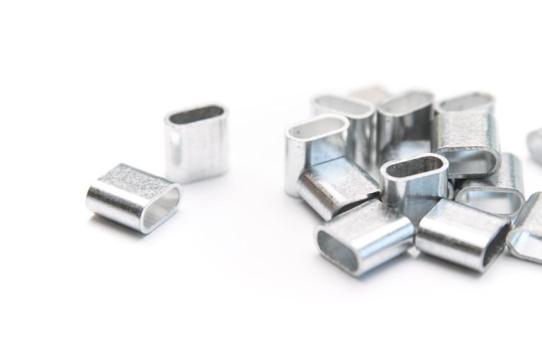Alumiiniset sulkijasinetit ainutlaatuiseen tapahtumarannekkeiden kiinnittämiseen (Nimikenumero 2822)